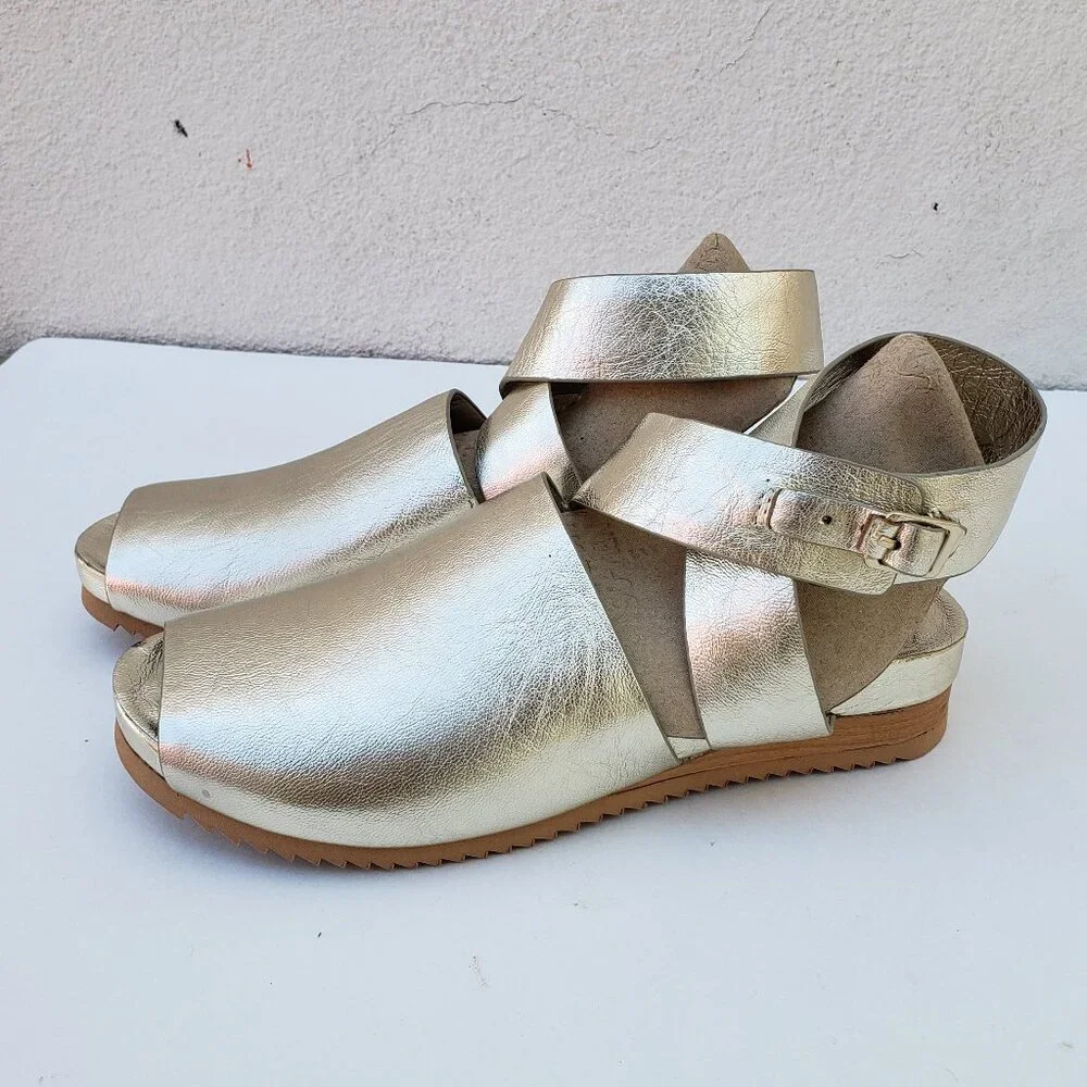 Halston gold peep toe ankle strap crossover Neli sandals - Picture 3 of 11